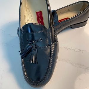 Men’s Cole Haan black tassel loafer 12D